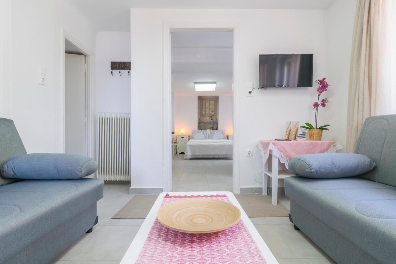 Kourita Garden Apartment With Sea View Near To The Port Of Milos Adamantas  Exterior photo