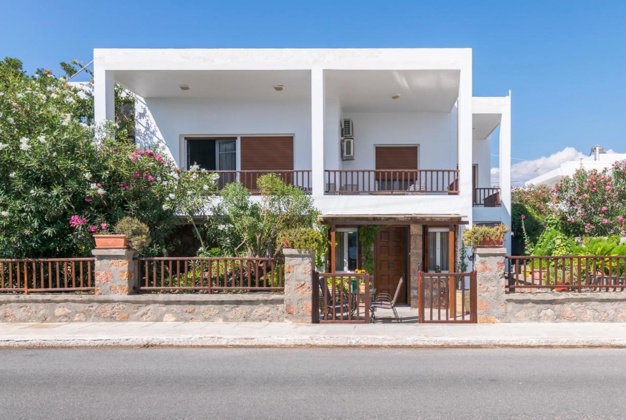 Kourita Garden Apartment With Sea View Near To The Port Of Milos Adamantas  Exterior photo