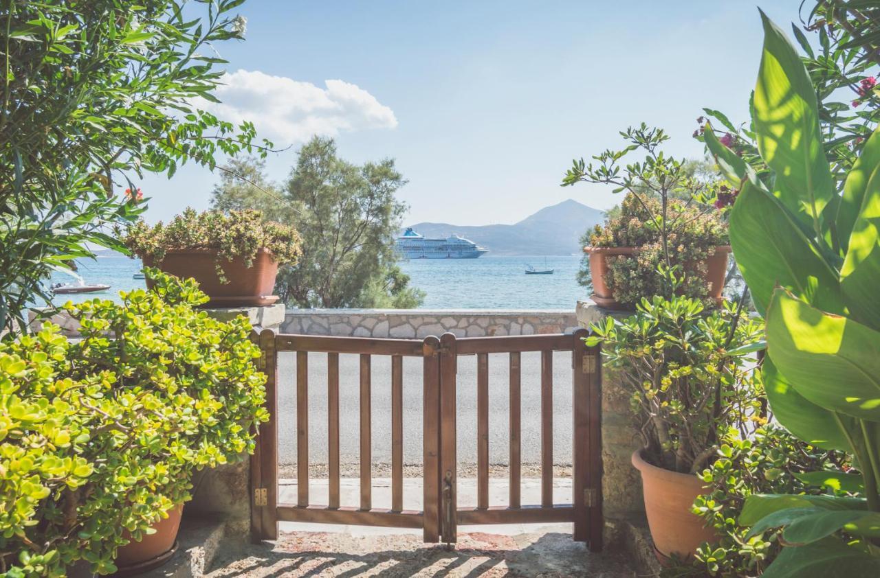 Kourita Garden Apartment With Sea View Near To The Port Of Milos Adamantas  Exterior photo
